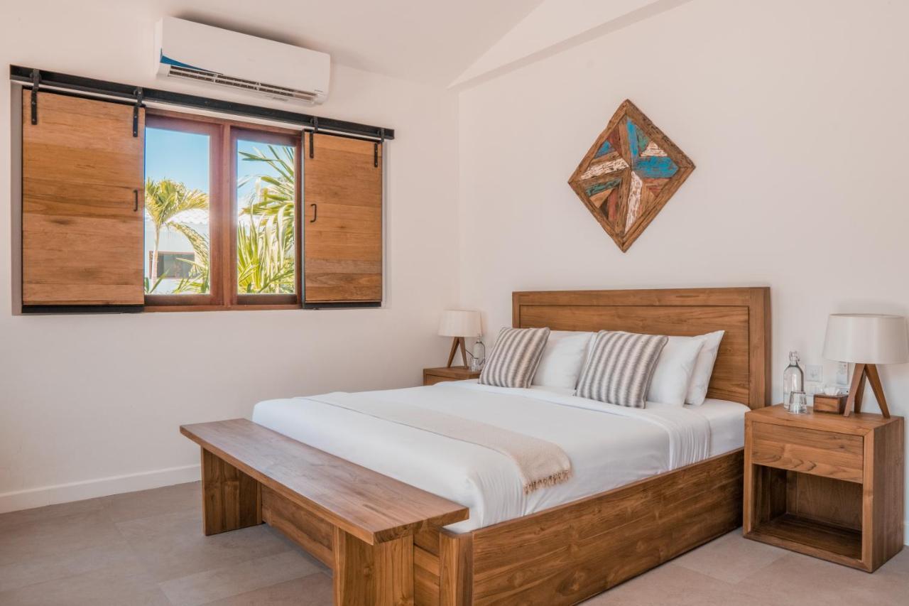 The Mooring Resort Panwa Beach Екстериор снимка