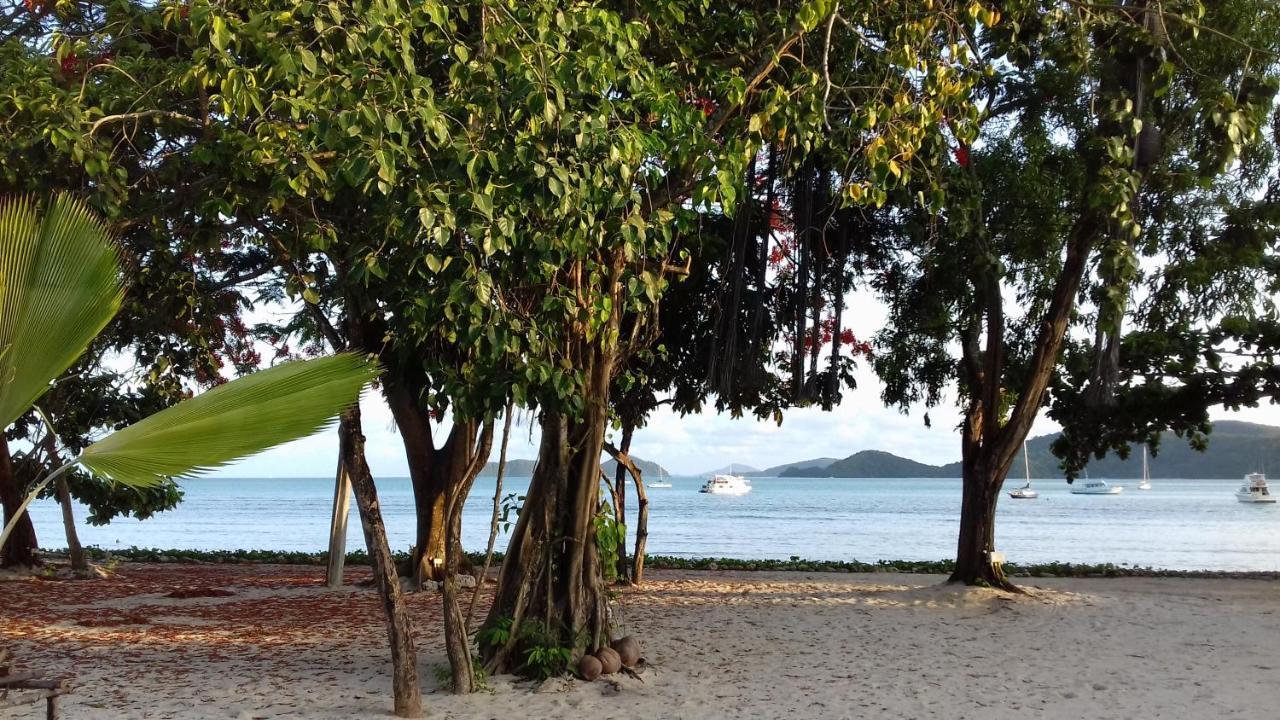 The Mooring Resort Panwa Beach Екстериор снимка