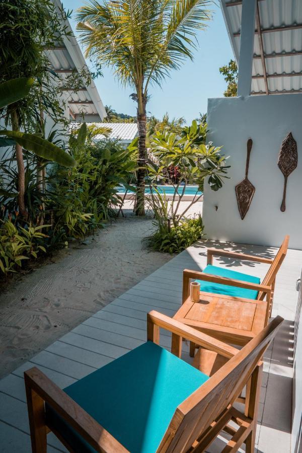 The Mooring Resort Panwa Beach Екстериор снимка