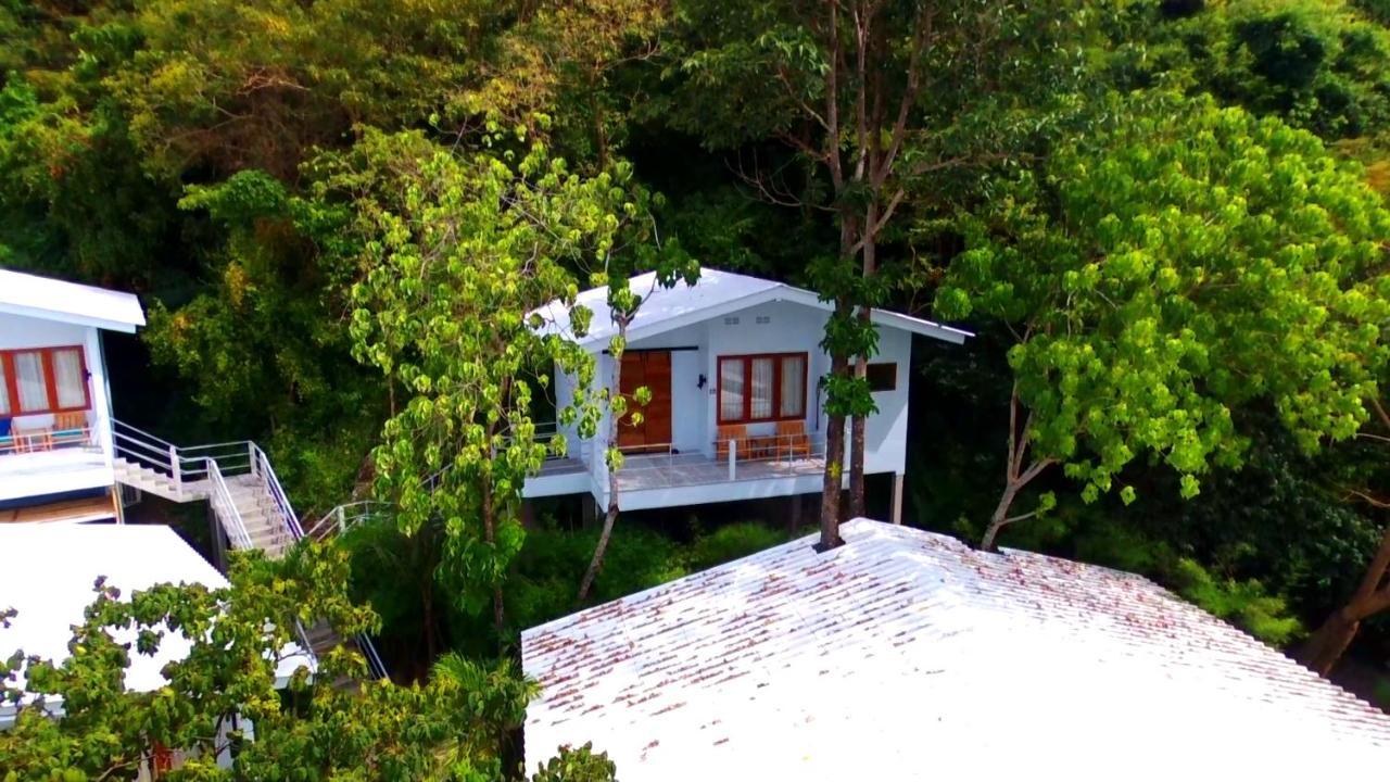 The Mooring Resort Panwa Beach Екстериор снимка
