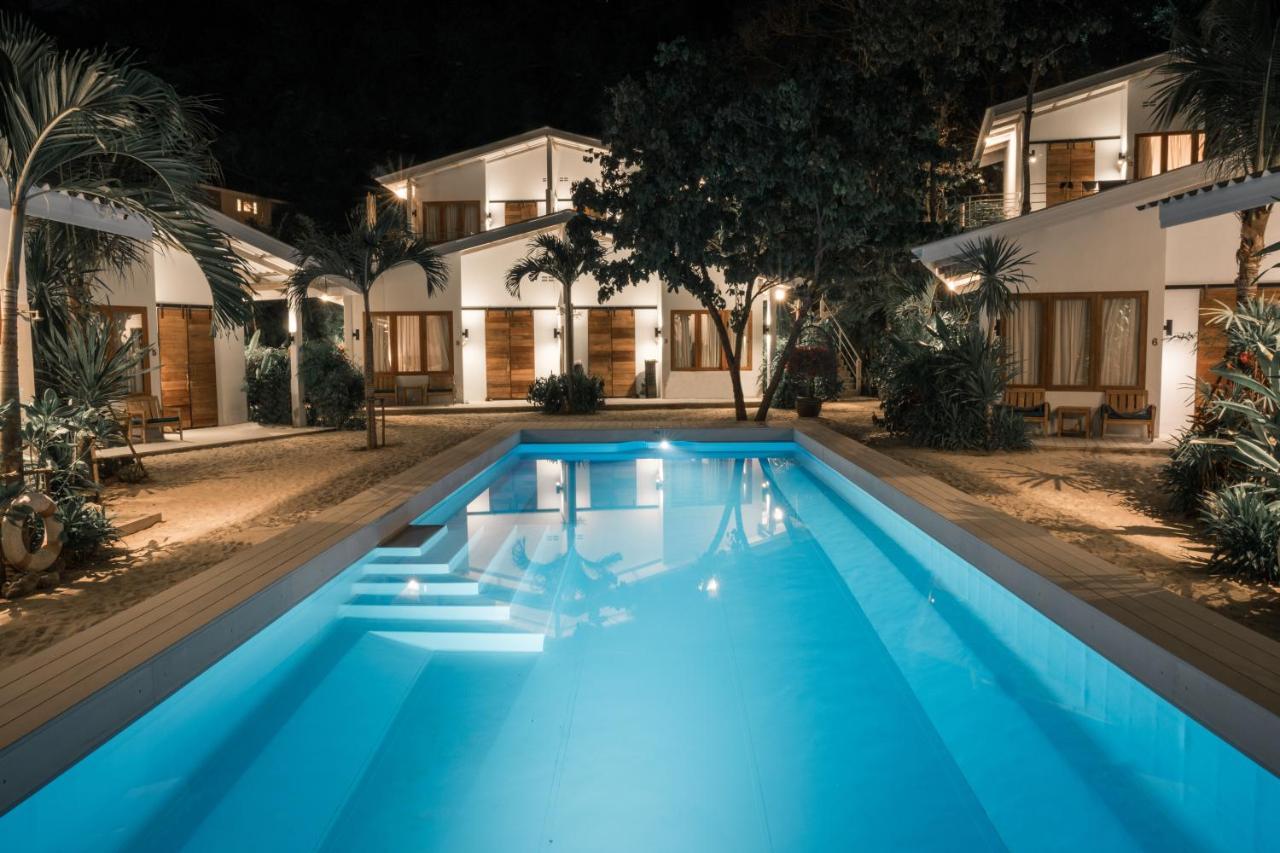The Mooring Resort Panwa Beach Екстериор снимка
